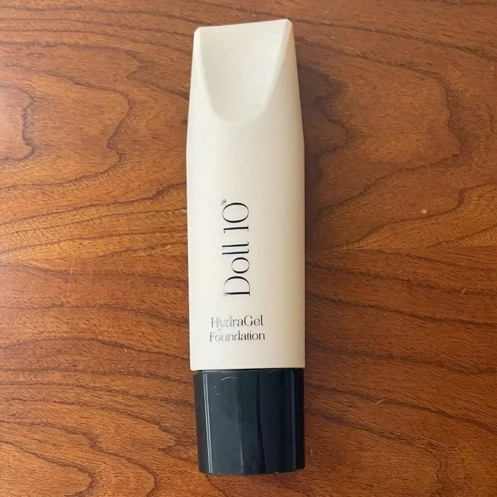 Doll 10 Hydragel Foundation‎ in Deep NEW